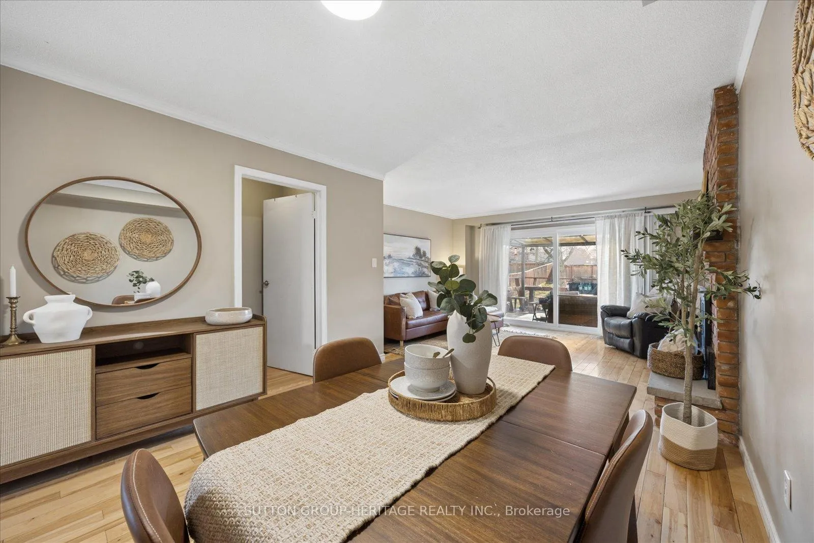 Photo 9 of 24 Andrea Road, Ajax, South East — HOMEH