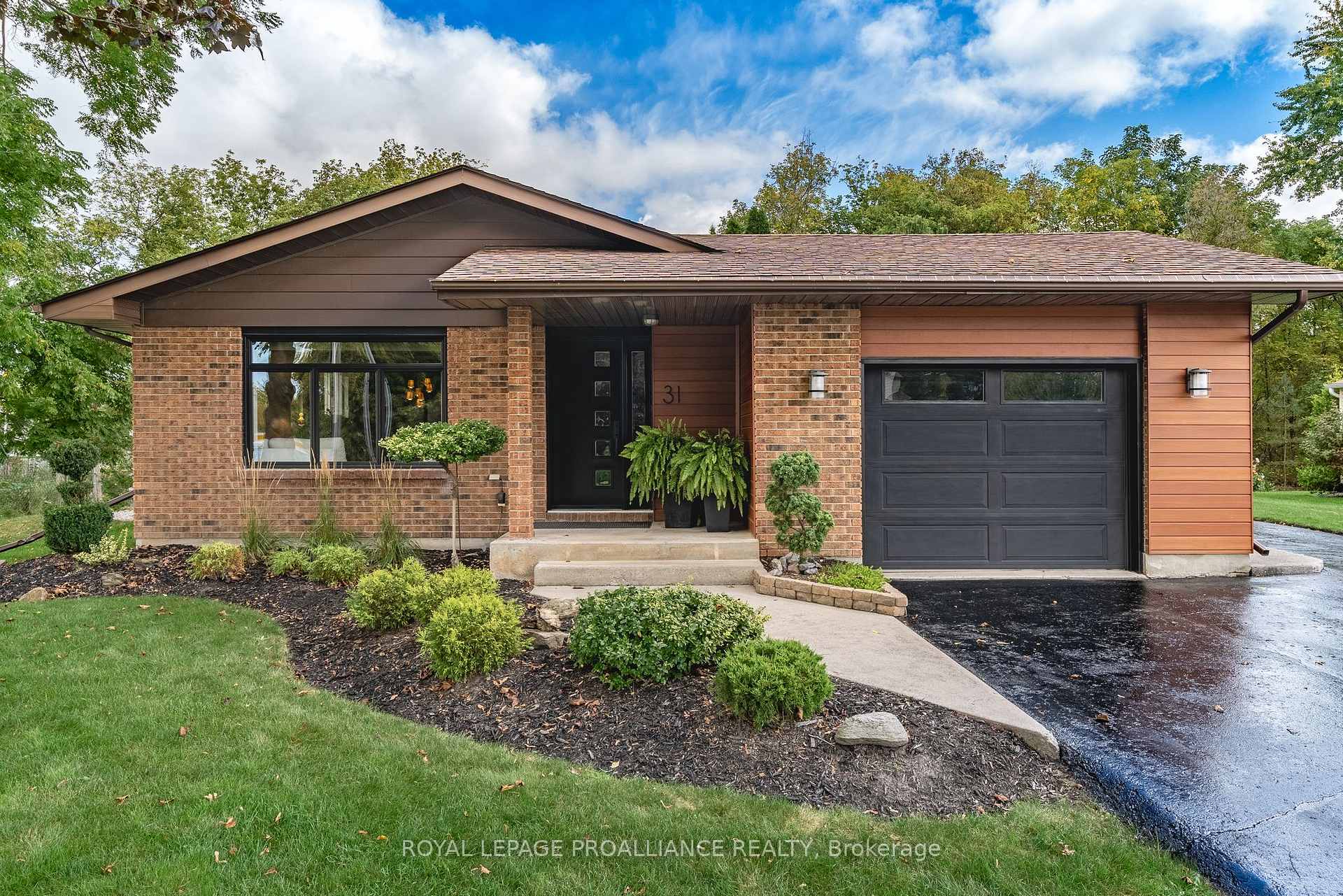 Photo 1 of 31 Frankford Road, Stirling-Rawdon, Stirling Ward — HOMEH