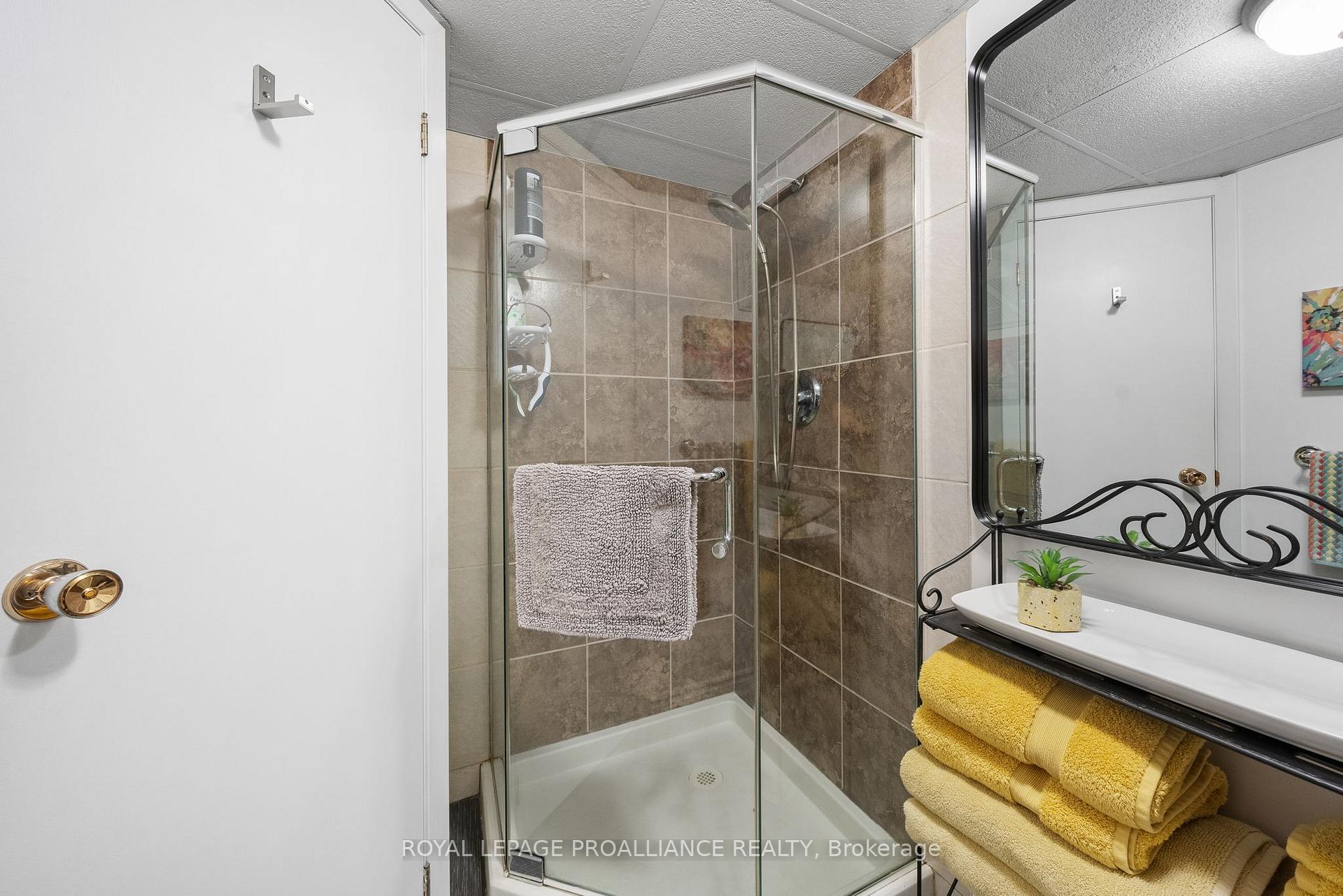 Photo 27 of 31 Frankford Road, Stirling-Rawdon, Stirling Ward — HOMEH
