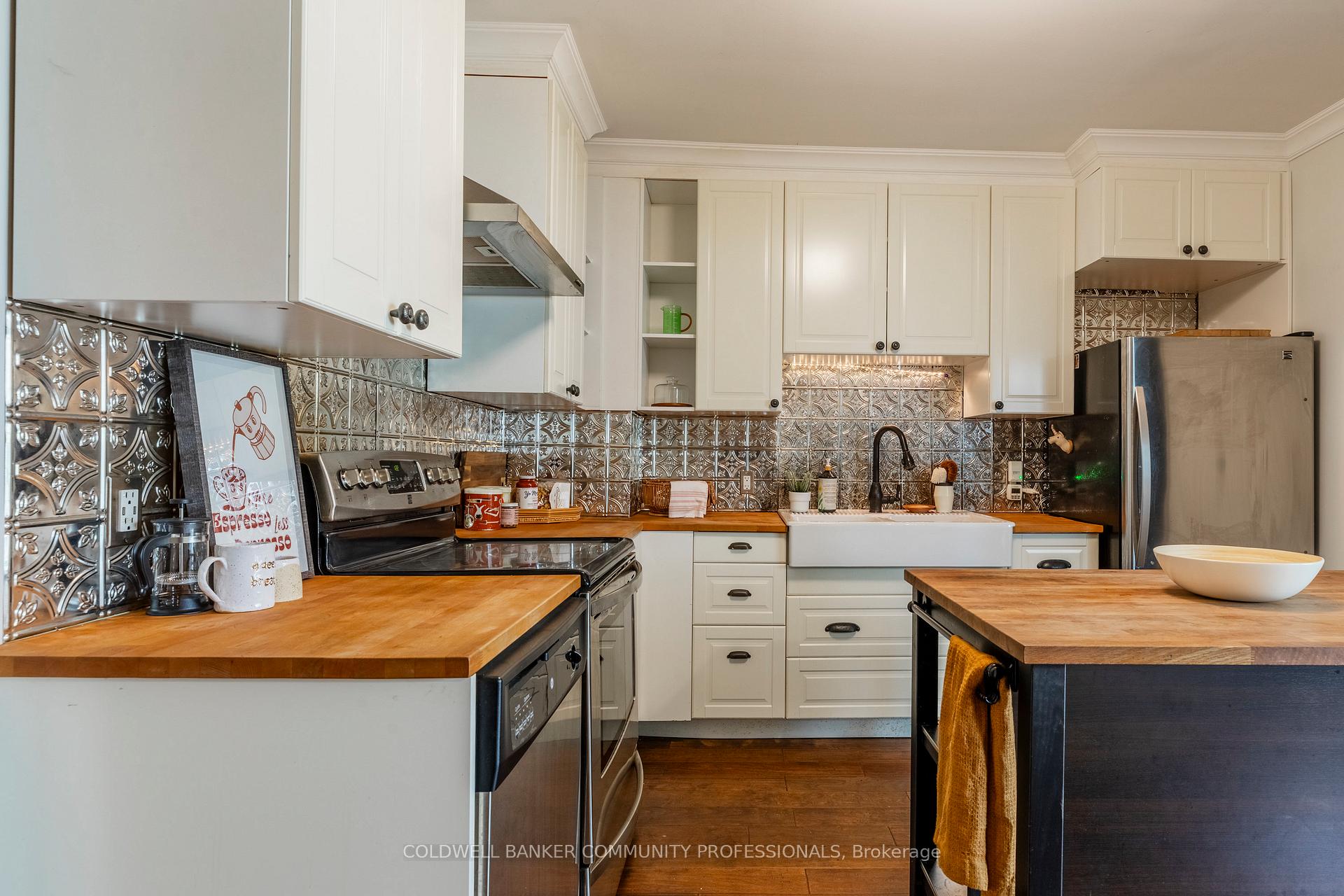 Photo 13 of 195 Rosslyn Avenue N, Hamilton, Crown Point — HOMEH