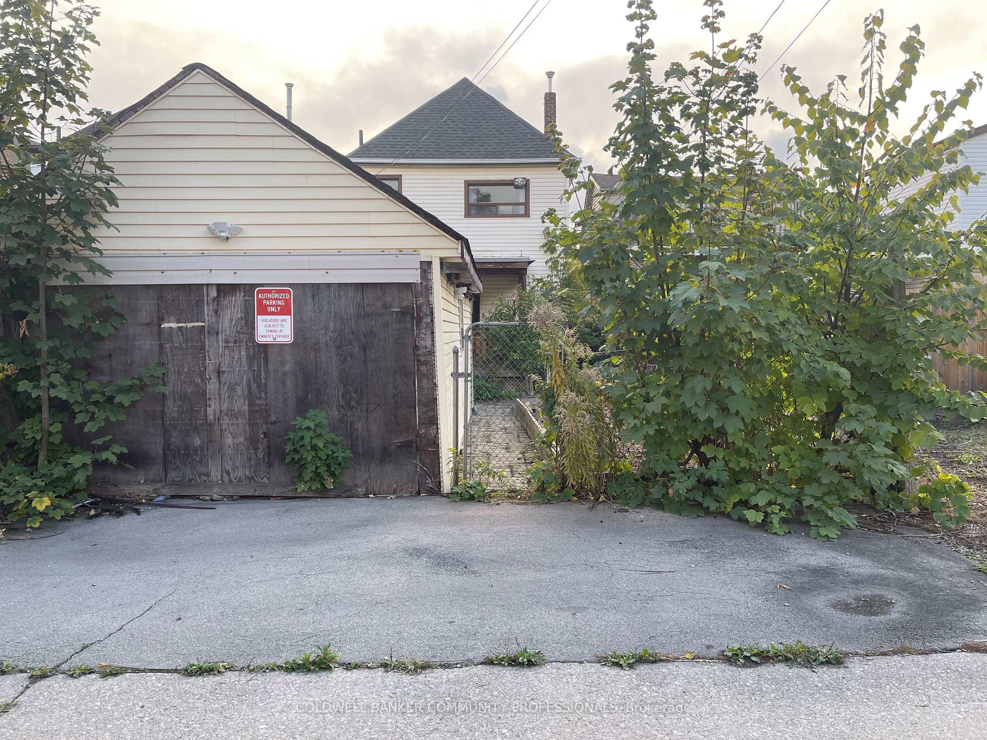 Photo 57 of 195 Rosslyn Avenue N, Hamilton, Crown Point — HOMEH