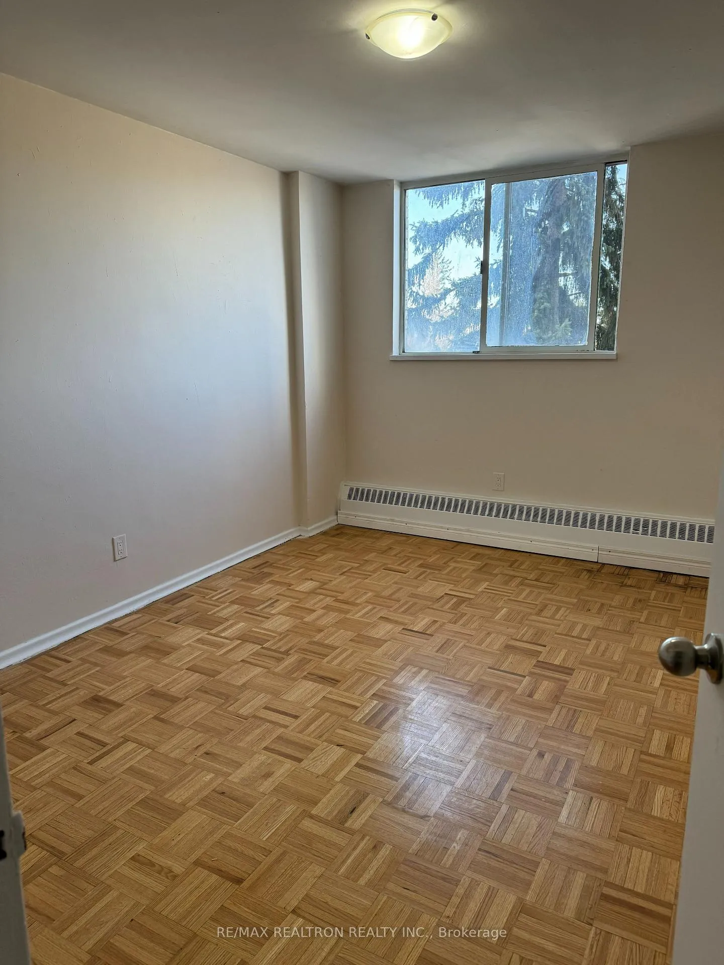 Photo 5 of Unit 803, 500 Dawes Road, Toronto, O'Connor-Parkview — HOMEH