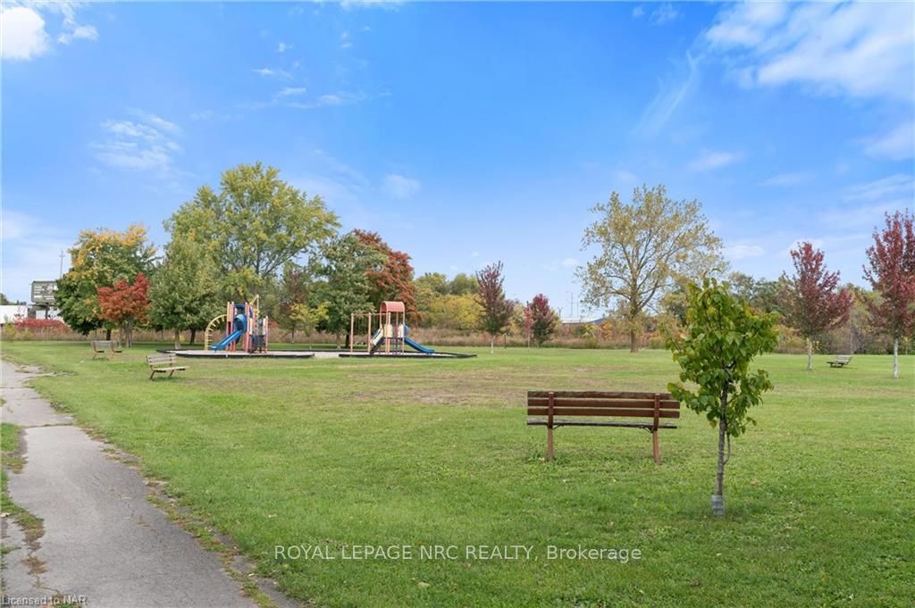 Photo 27 of 11 1/2 Willow Street, St. Catharines, Burleigh Hill — HOMEH
