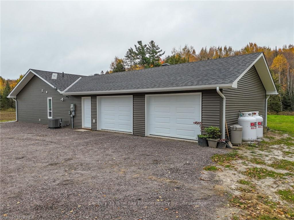 Photo 4 of 1040 Development Road, Bonfield — HOMEH