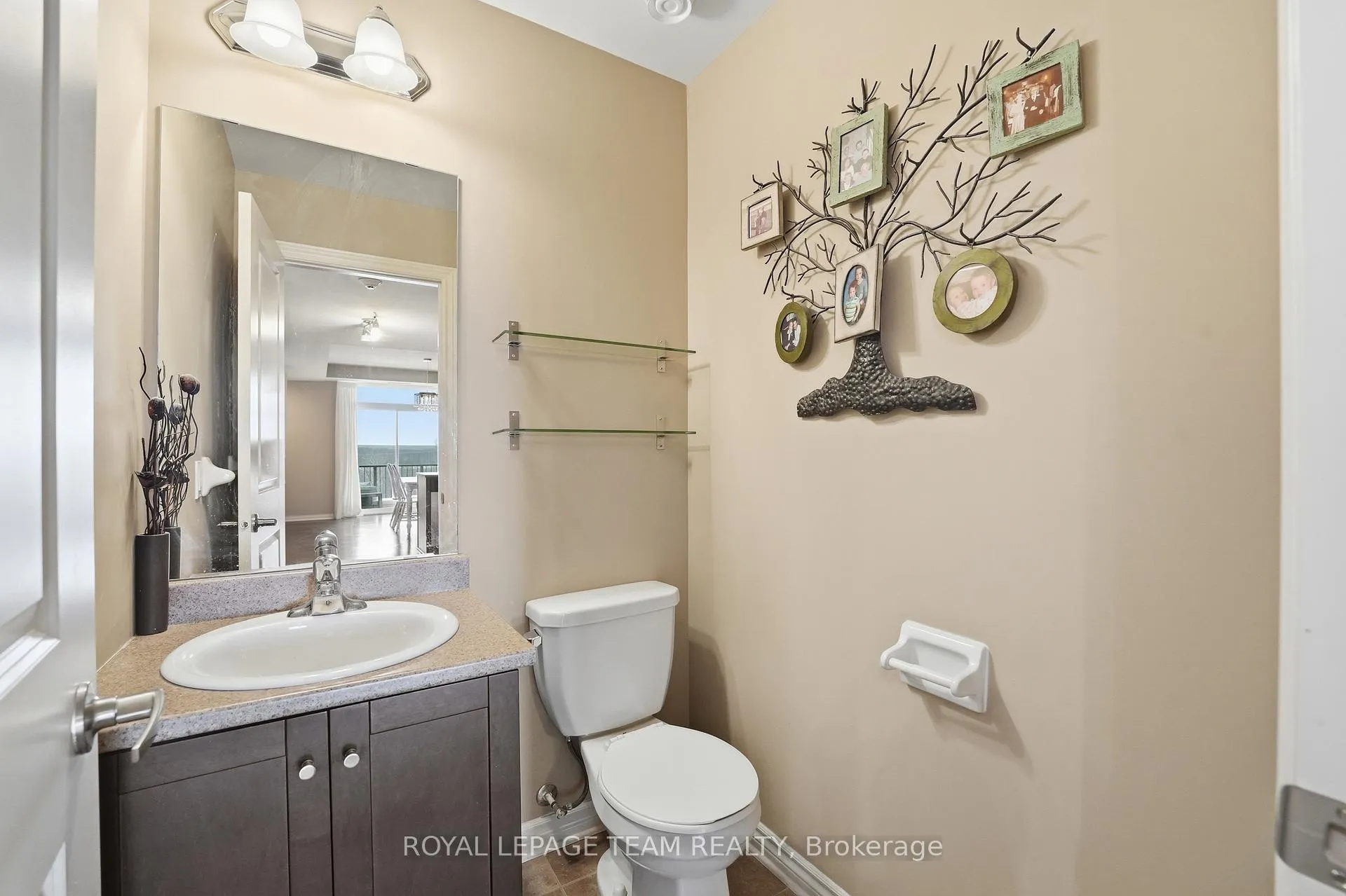 Photo 20 of Unit 5, 10 Prestige Circle, Ottawa, Chatelaine Village — HOMEH