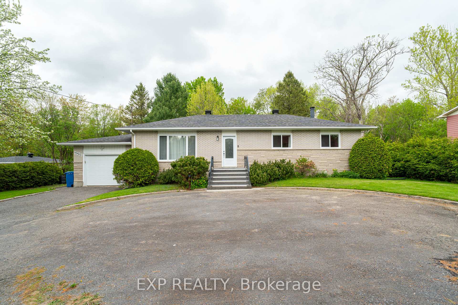 Photo 3 of 751 Pattee Road, Champlain, Champlain Twp — HOMEH