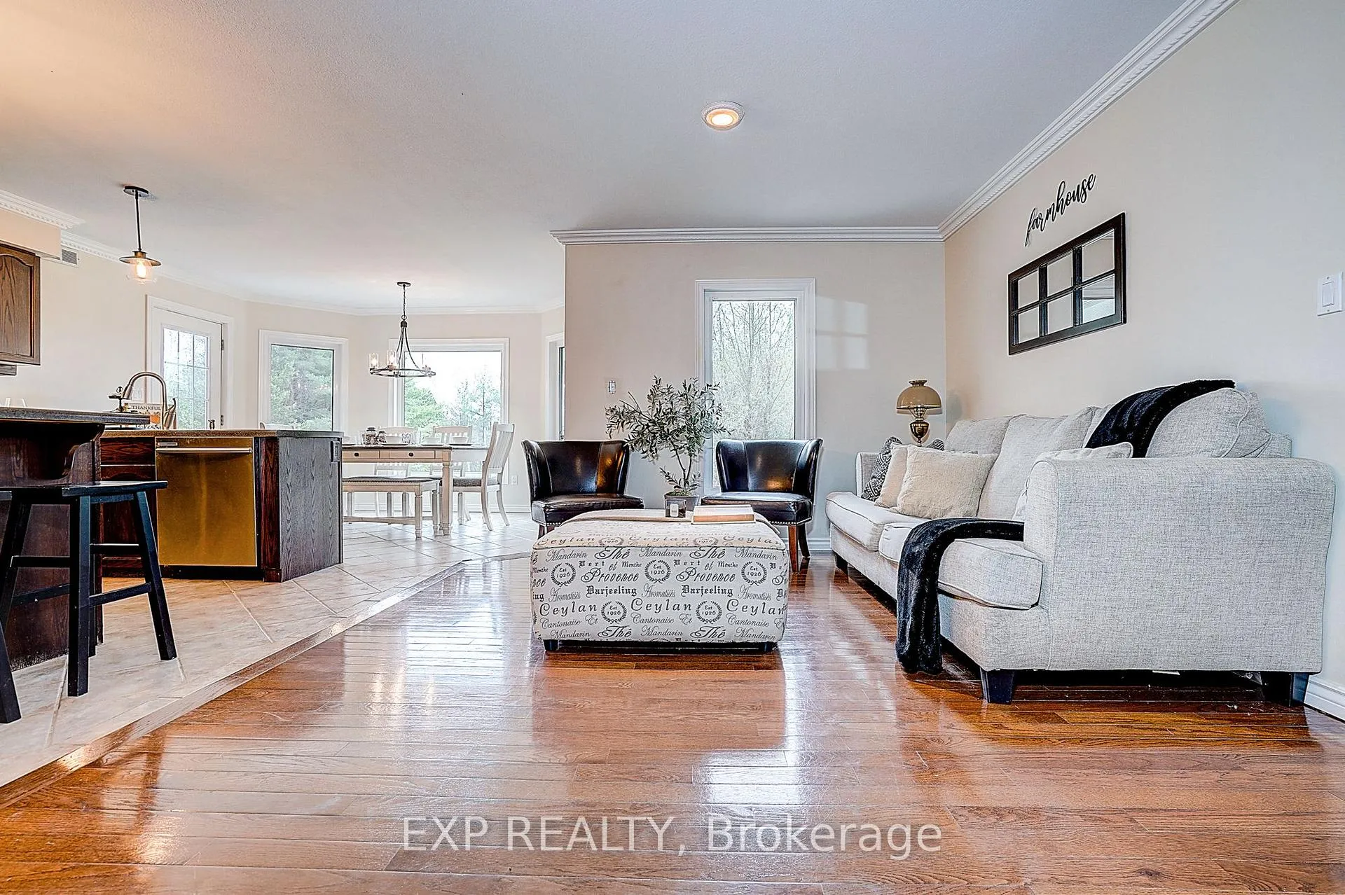 Photo 11 of 8327 Old Homestead Road, Georgina, Baldwin — HOMEH