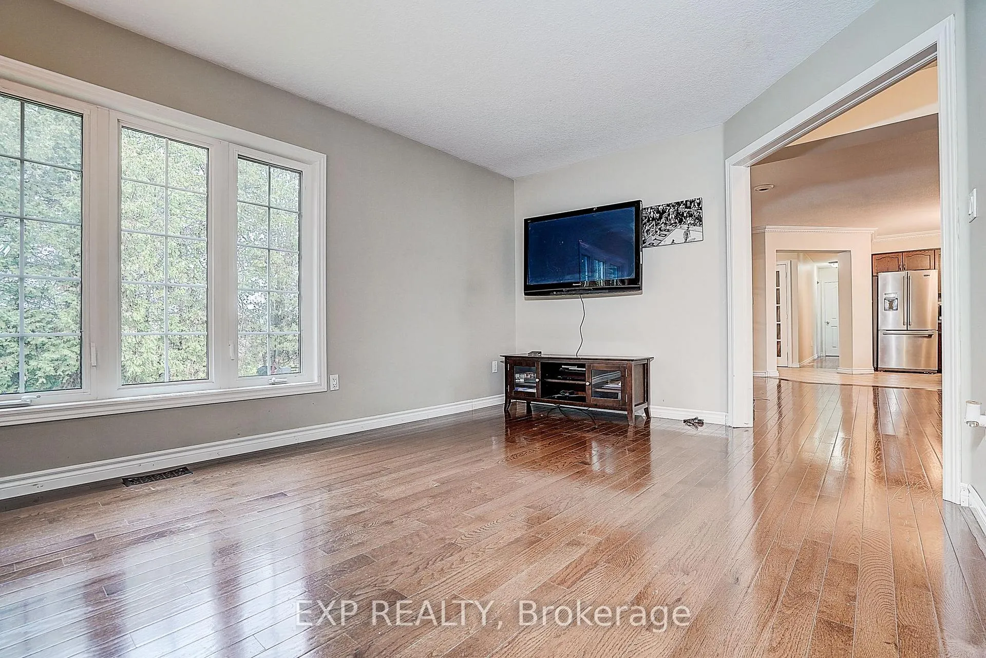 Photo 18 of 8327 Old Homestead Road, Georgina, Baldwin — HOMEH