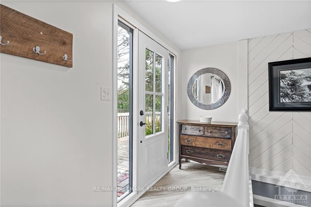 Photo 3 of 27 Fringewood Drive, Ottawa, Fringewood — HOMEH
