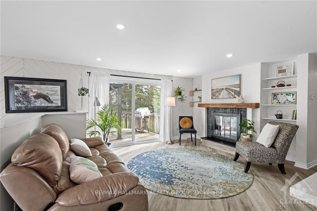 Photo 12 of 27 Fringewood Drive, Ottawa, Fringewood — HOMEH