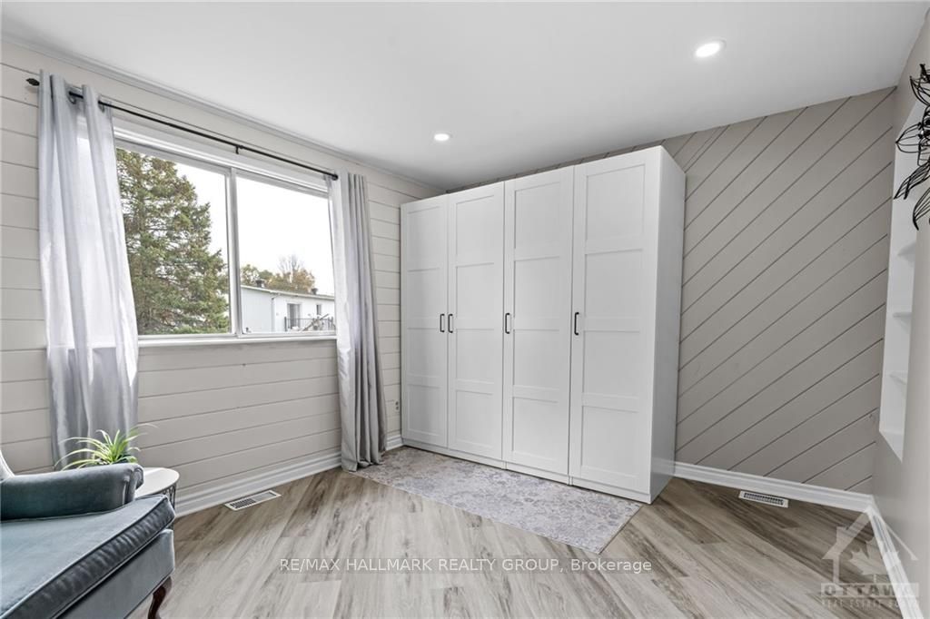 Photo 18 of 27 Fringewood Drive, Ottawa, Fringewood — HOMEH
