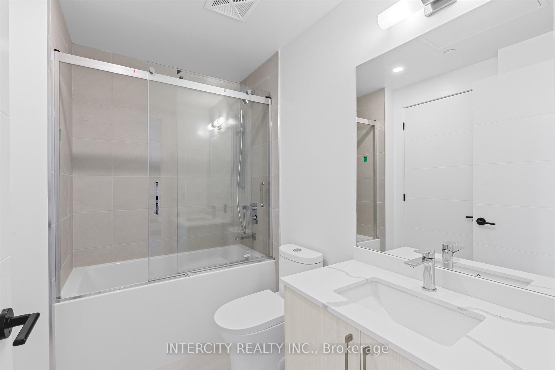 Photo 14 of Unit 345, 2075 King Road, King, King City — HOMEH