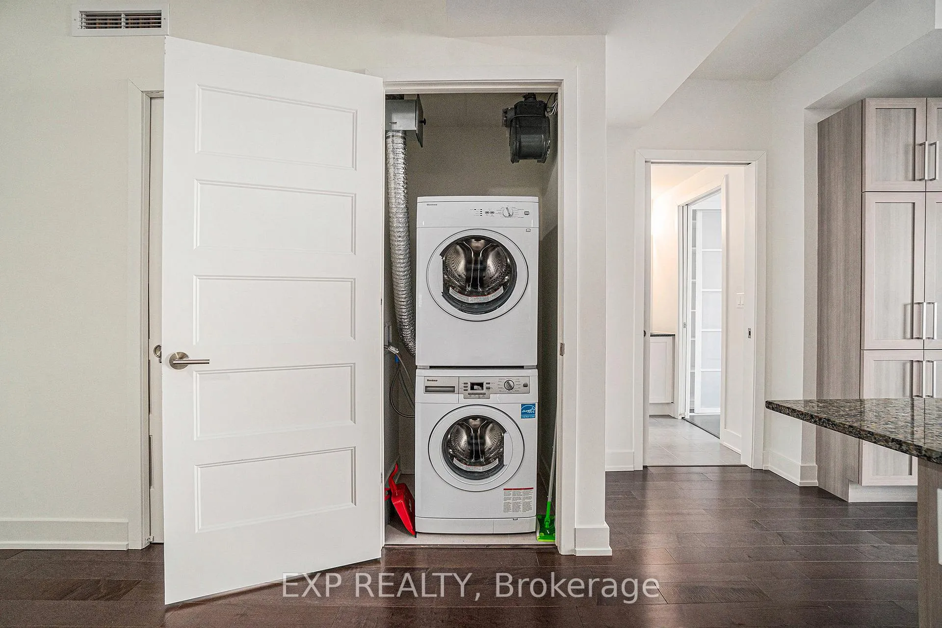 Photo 11 of Unit 2403, 485 Richmond Road, Ottawa, Westboro West — HOMEH