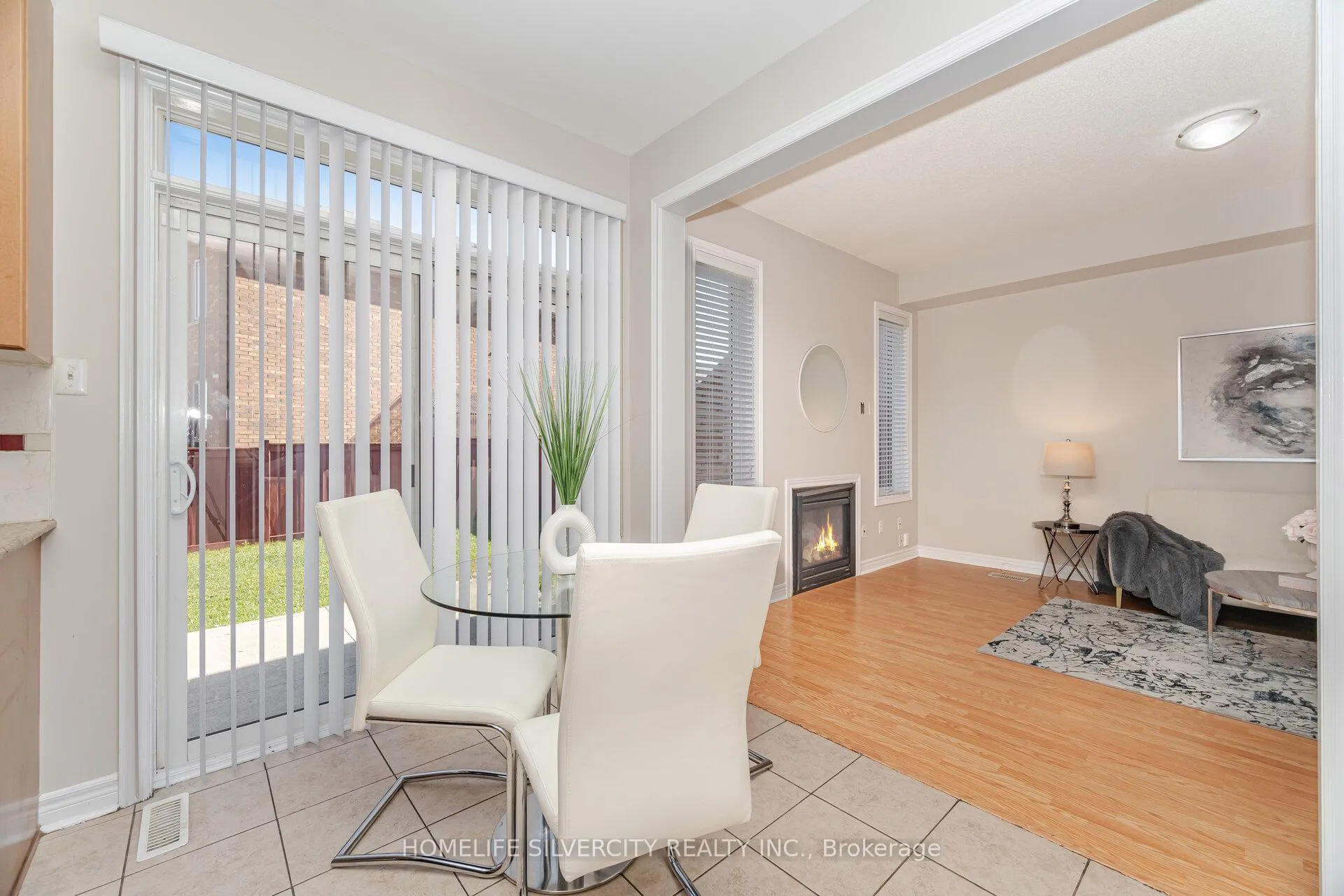 Photo 14 of 105 Aylesbury Drive, Brampton, Northwest Brampton — HOMEH