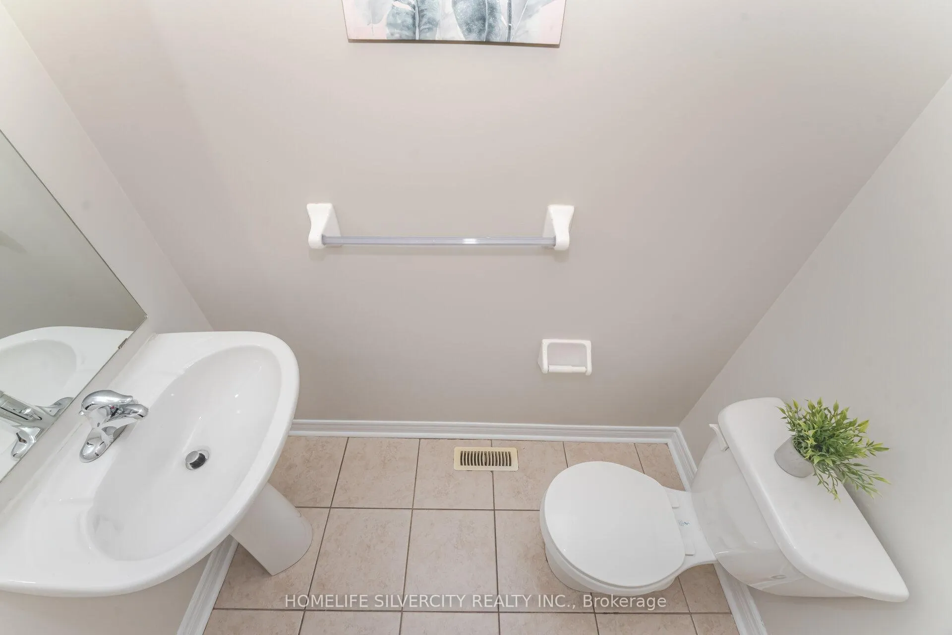 Photo 17 of 105 Aylesbury Drive, Brampton, Northwest Brampton — HOMEH