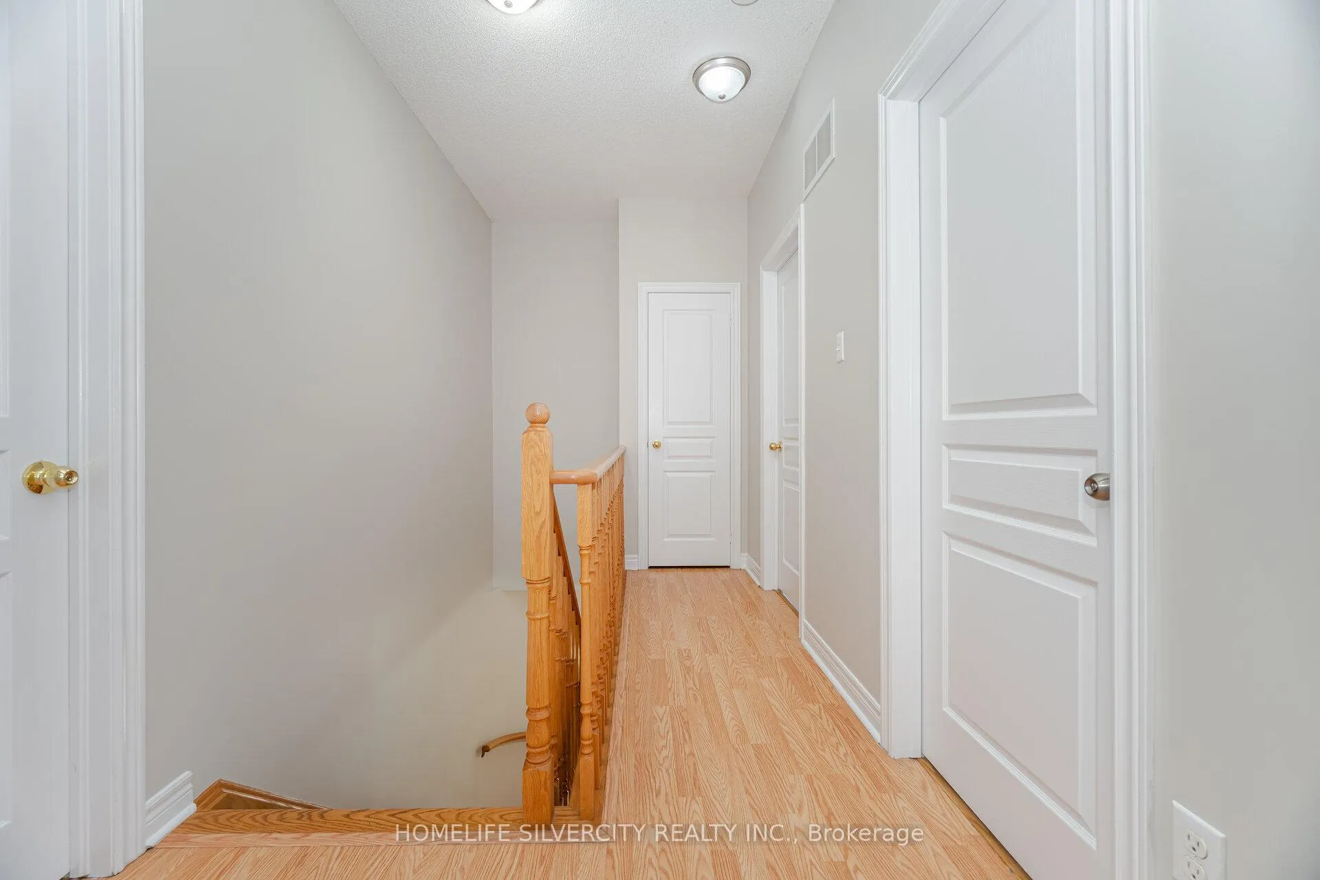 Photo 18 of 105 Aylesbury Drive, Brampton, Northwest Brampton — HOMEH