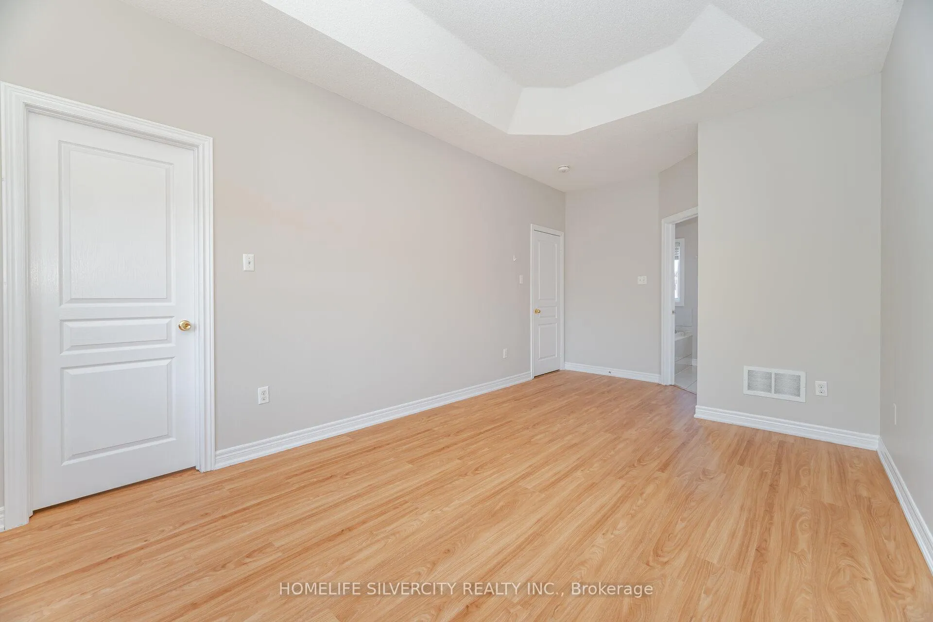 Photo 20 of 105 Aylesbury Drive, Brampton, Northwest Brampton — HOMEH