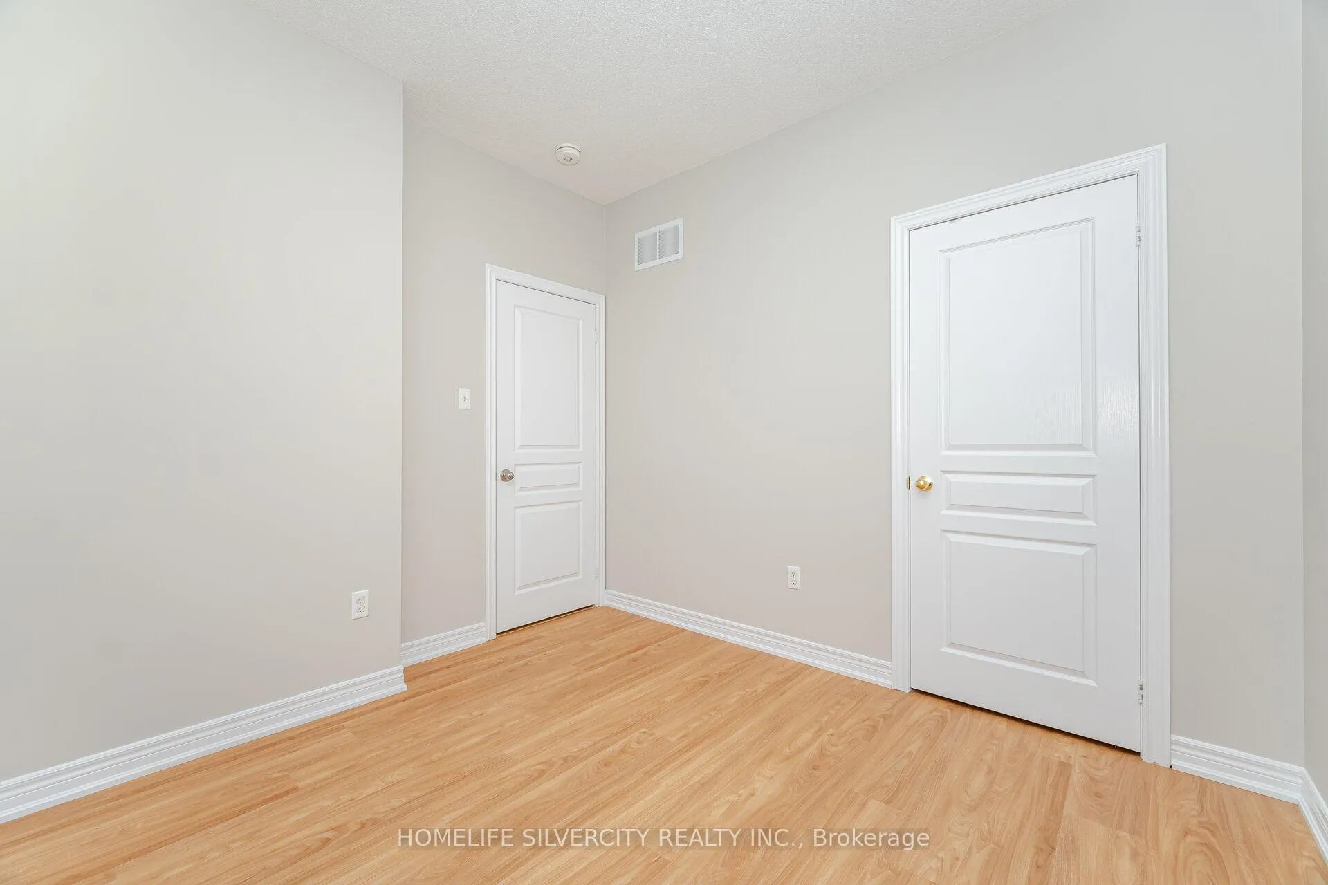 Photo 25 of 105 Aylesbury Drive, Brampton, Northwest Brampton — HOMEH