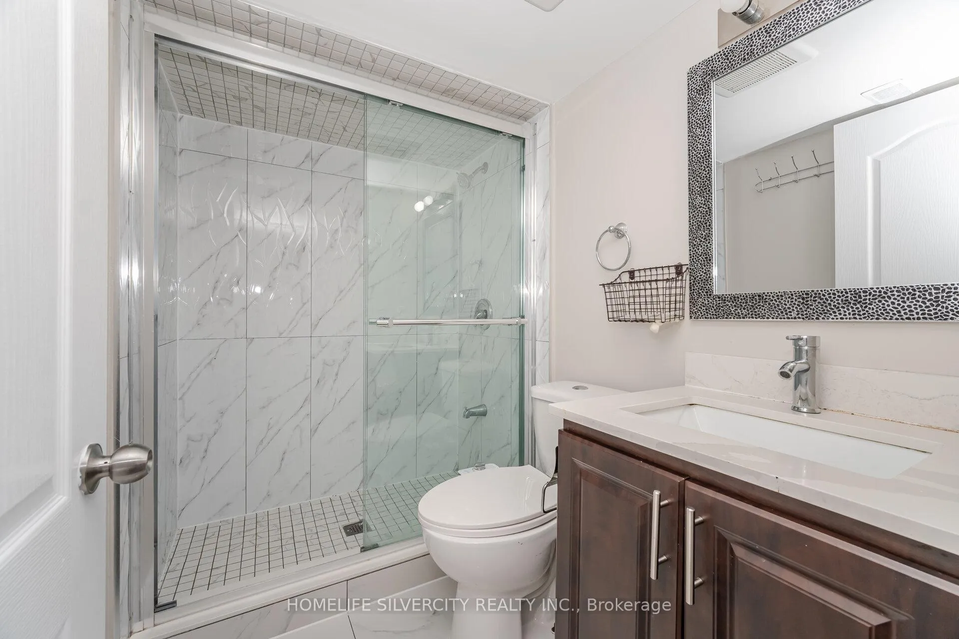 Photo 35 of 105 Aylesbury Drive, Brampton, Northwest Brampton — HOMEH
