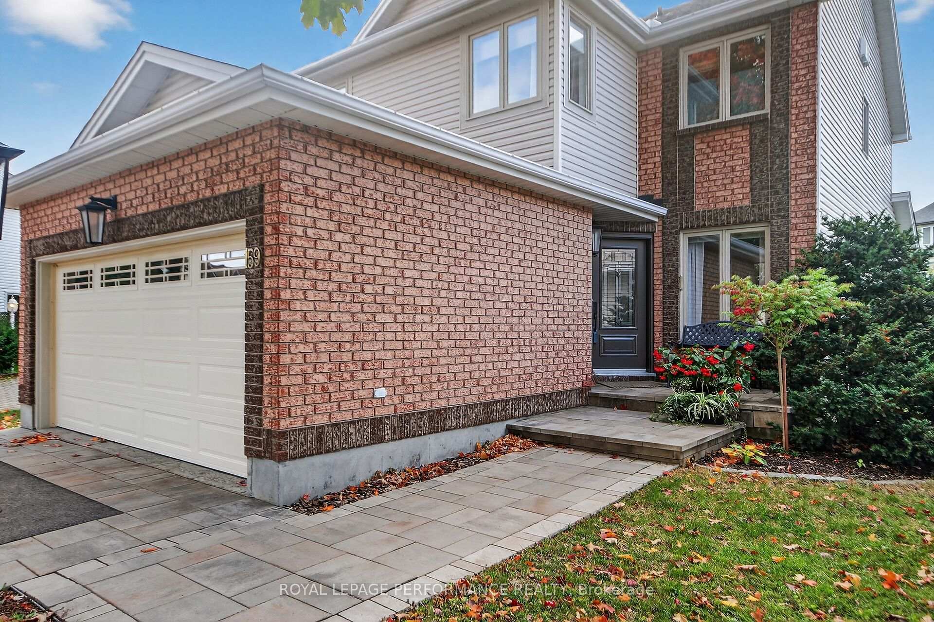 Photo 2 of 159 Longshire Circle, Ottawa, Barrhaven - Longfields — HOMEH