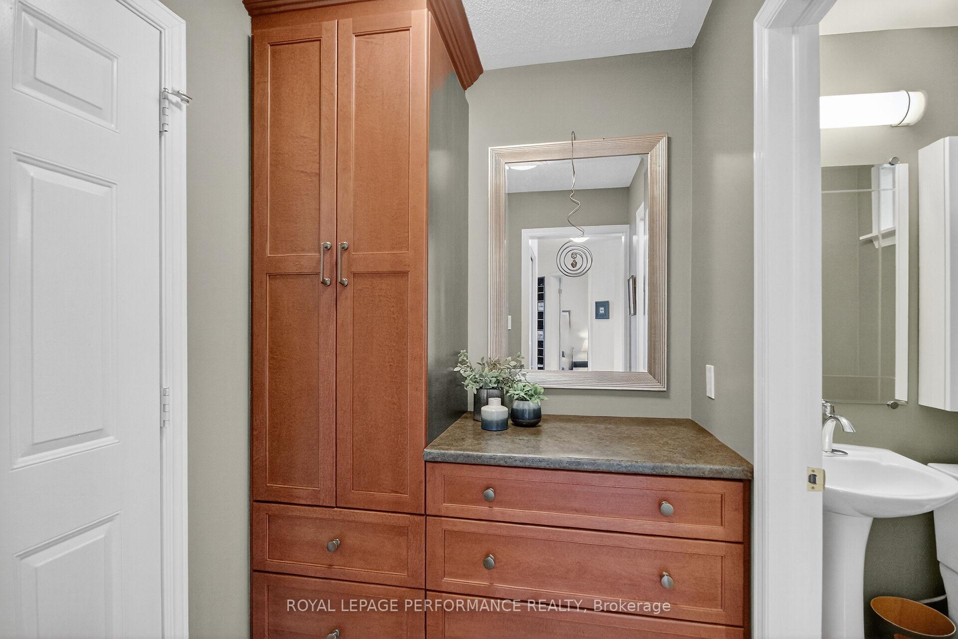 Photo 5 of 159 Longshire Circle, Ottawa, Barrhaven - Longfields — HOMEH