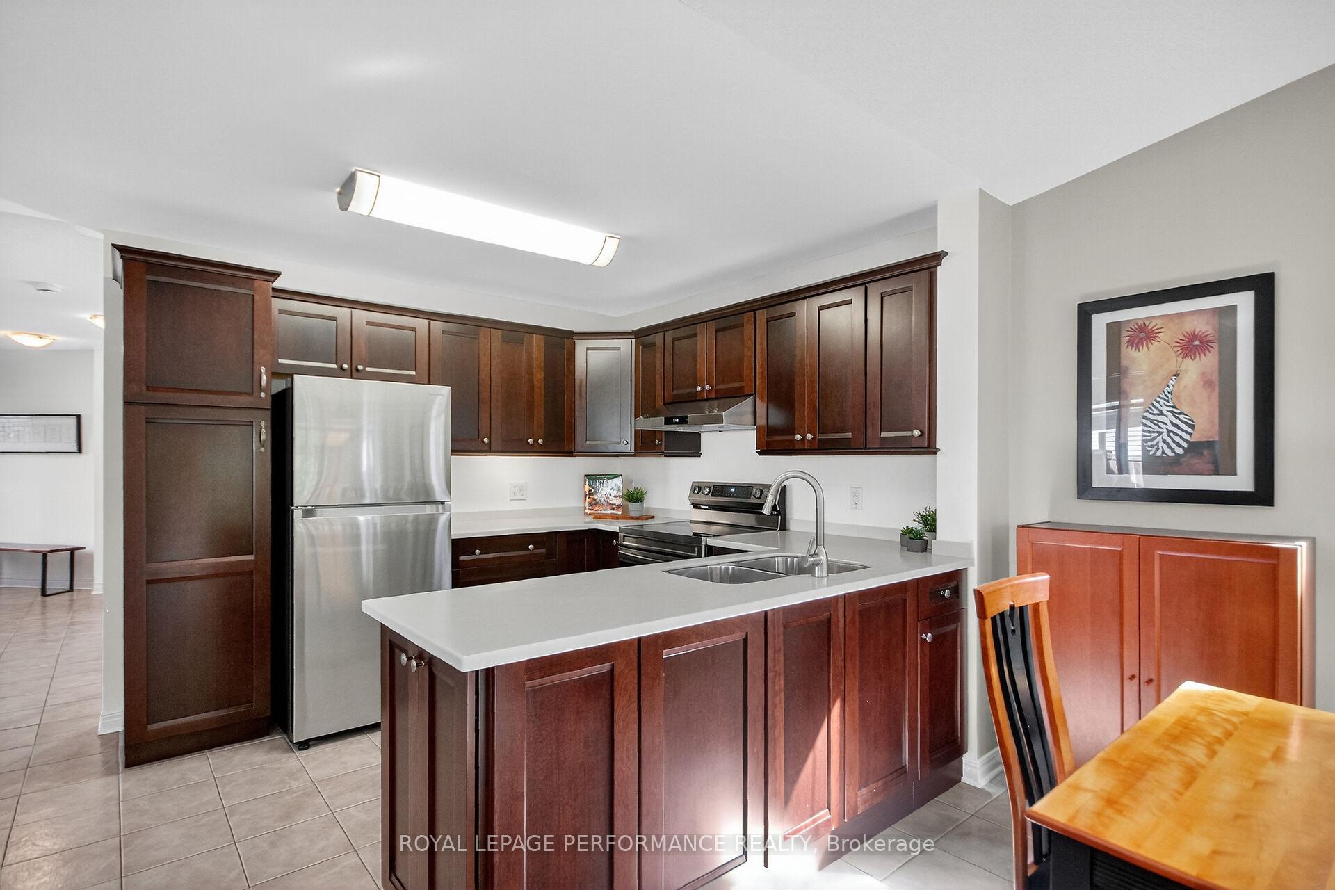 Photo 12 of 159 Longshire Circle, Ottawa, Barrhaven - Longfields — HOMEH