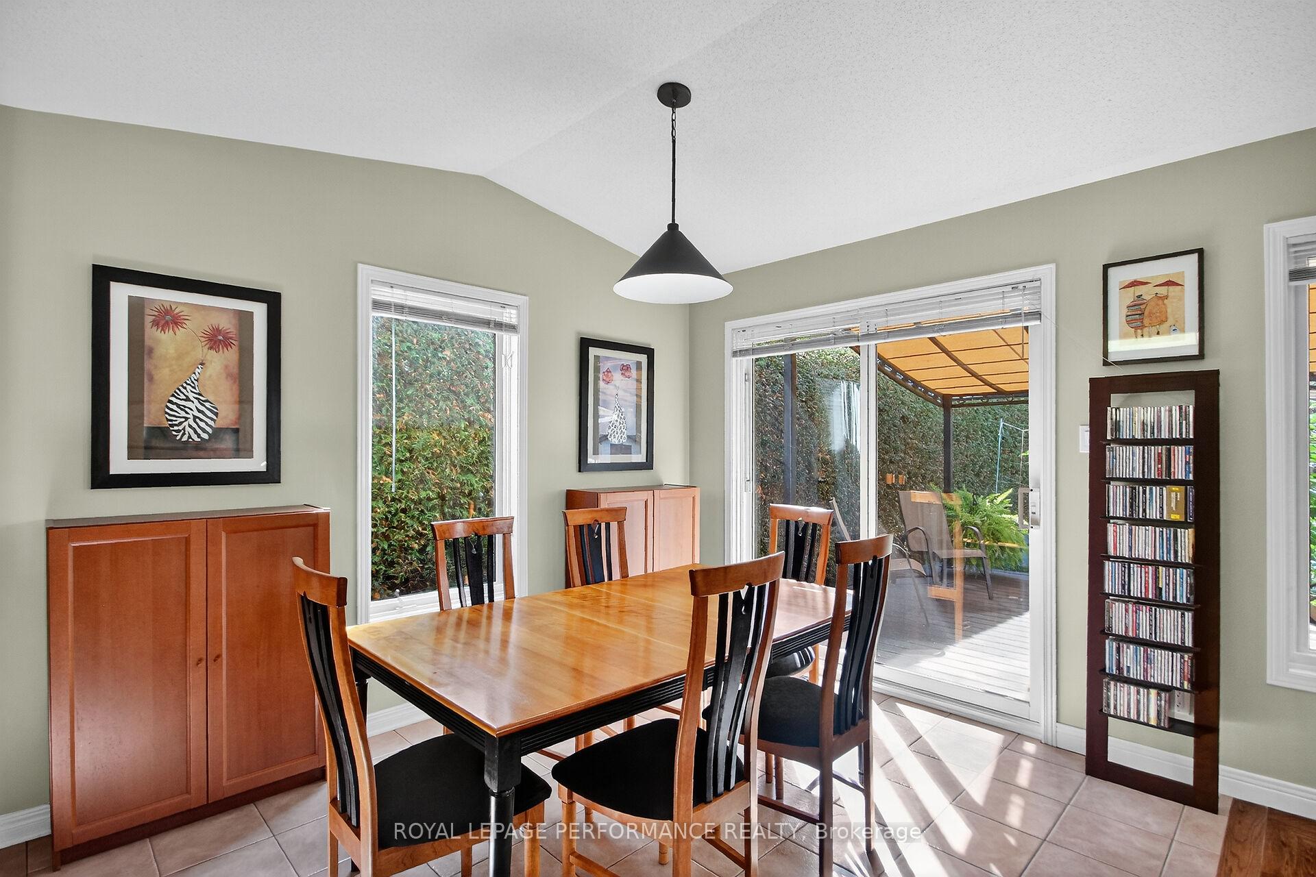 Photo 14 of 159 Longshire Circle, Ottawa, Barrhaven - Longfields — HOMEH