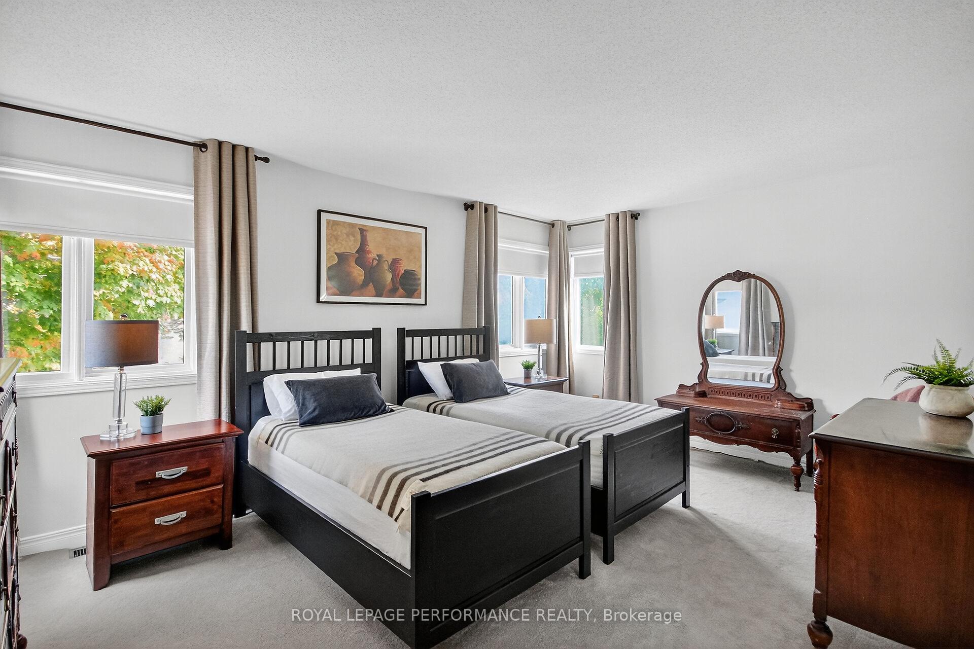 Photo 18 of 159 Longshire Circle, Ottawa, Barrhaven - Longfields — HOMEH
