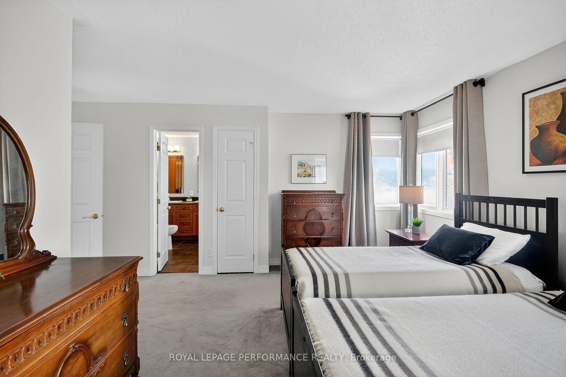 Photo 19 of 159 Longshire Circle, Ottawa, Barrhaven - Longfields — HOMEH