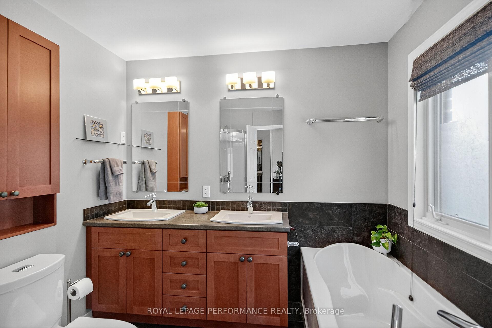 Photo 20 of 159 Longshire Circle, Ottawa, Barrhaven - Longfields — HOMEH