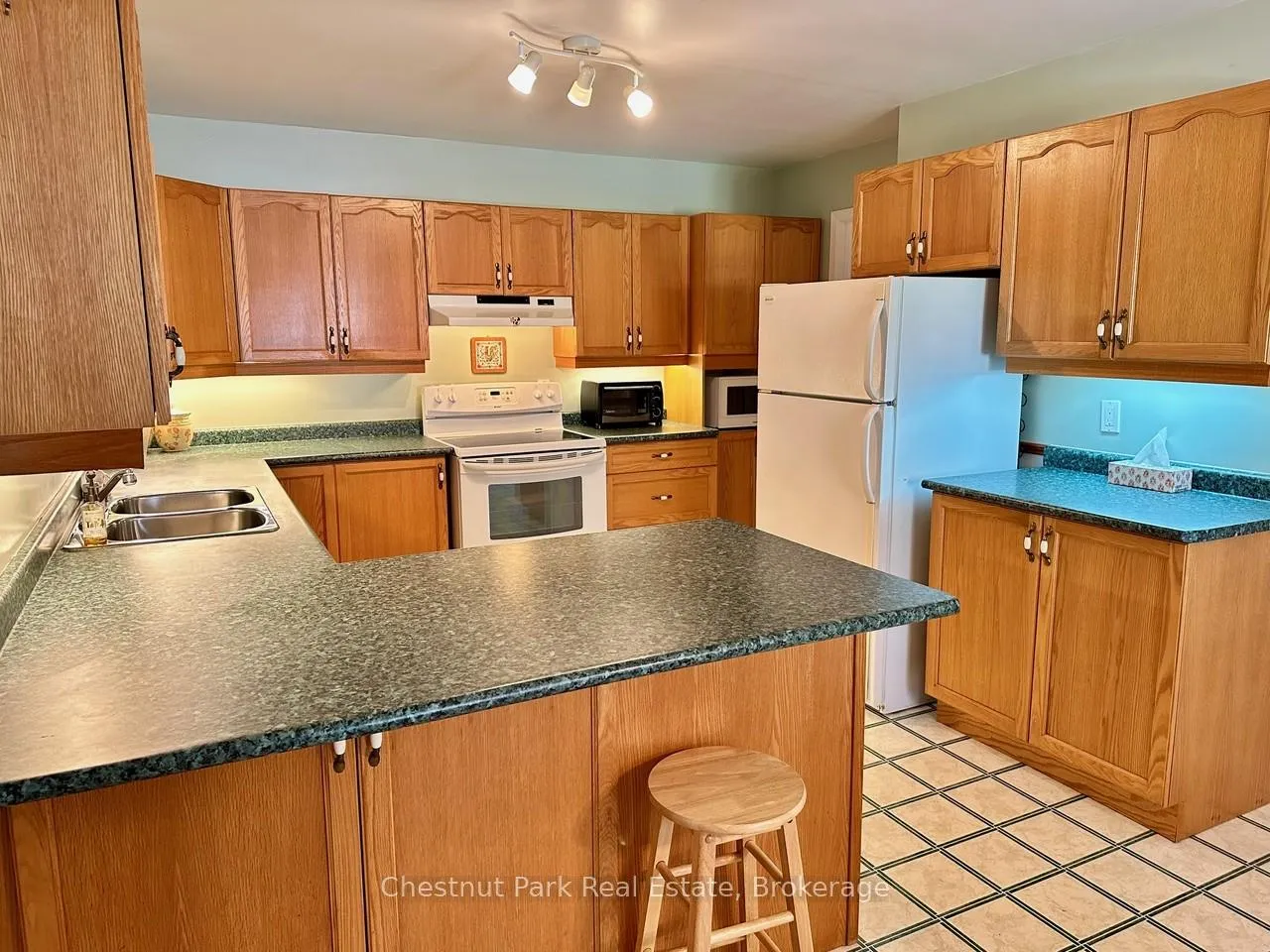 Photo 16 of 45 Pine Ridge Gate E, Gravenhurst, Muskoka (S) — HOMEH