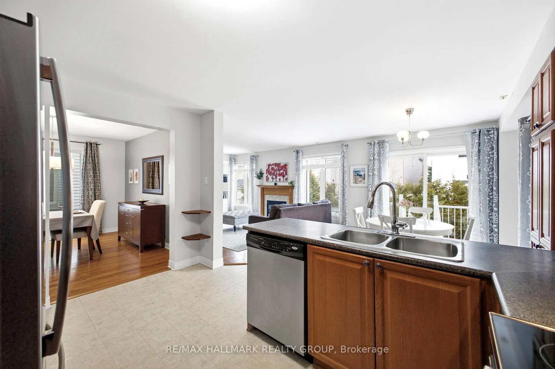 Photo 13 of 92A Upney Drive, Ottawa, Barrhaven - Longfields — HOMEH