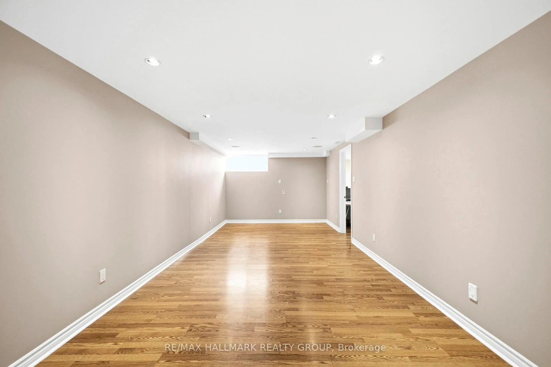 Photo 39 of 92A Upney Drive, Ottawa, Barrhaven - Longfields — HOMEH