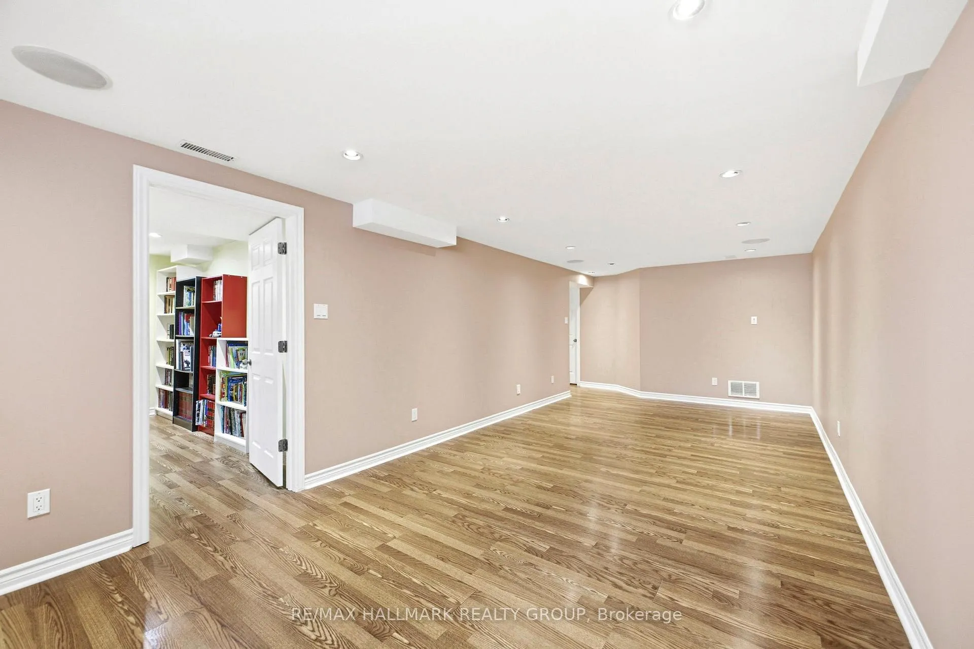 Photo 40 of 92A Upney Drive, Ottawa, Barrhaven - Longfields — HOMEH
