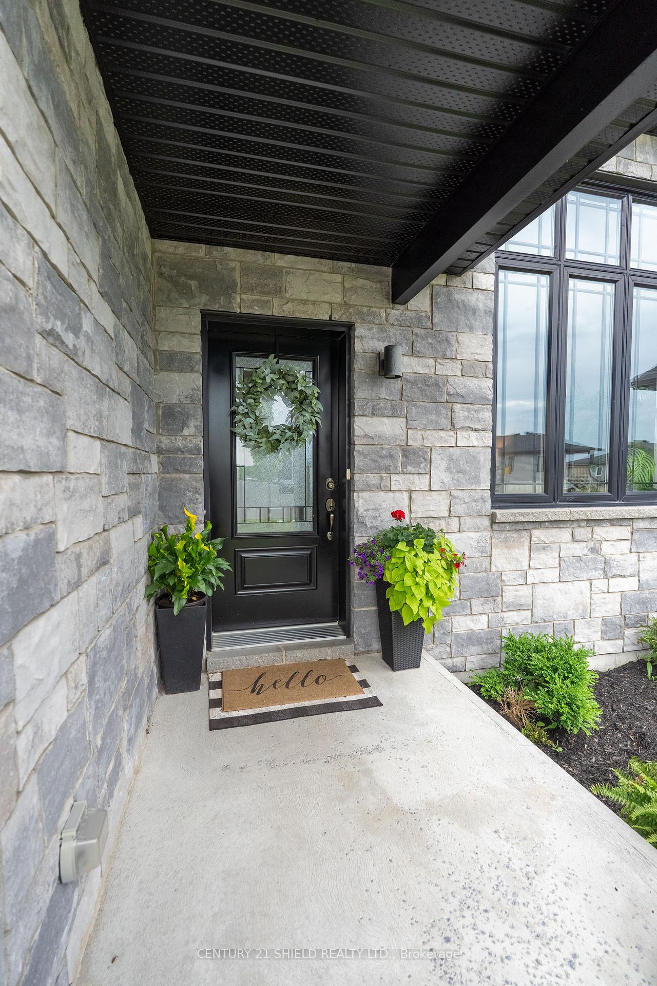 Photo 3 of 166 Bellwood Drive, Cornwall — HOMEH