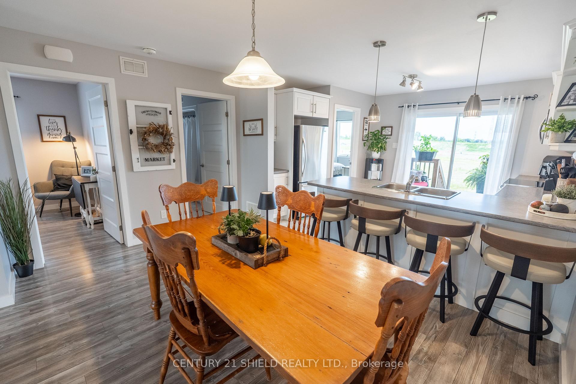 Photo 10 of 166 Bellwood Drive, Cornwall — HOMEH