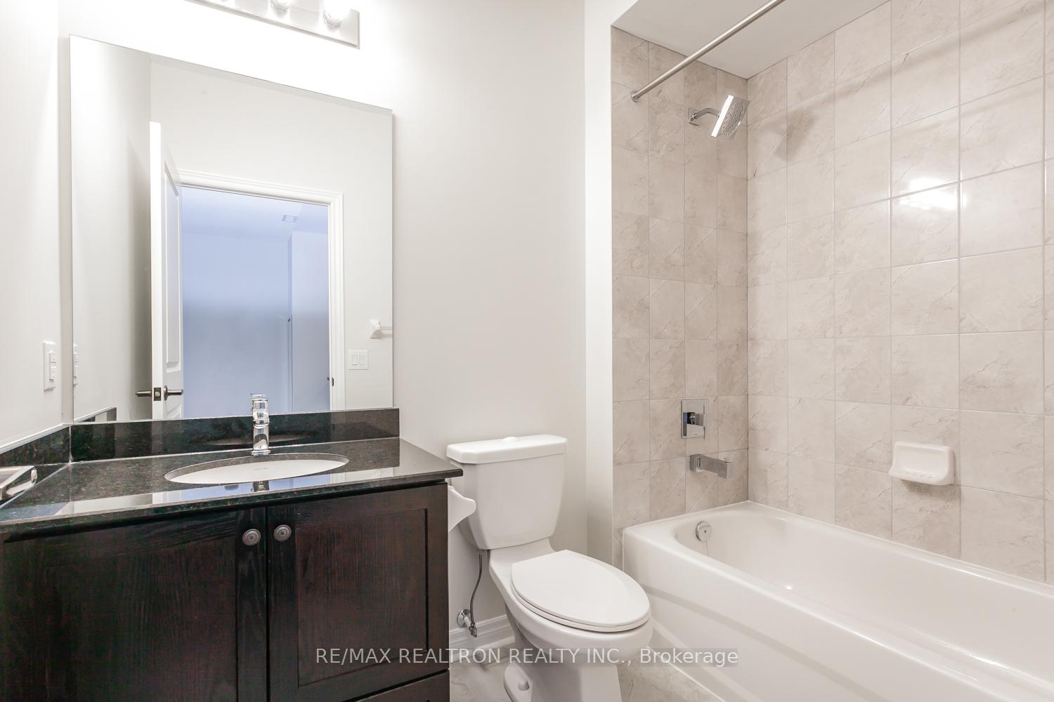 Photo 9 of Unit Unit # 608, 7325 Markham Road, Markham, Cedarwood — HOMEH