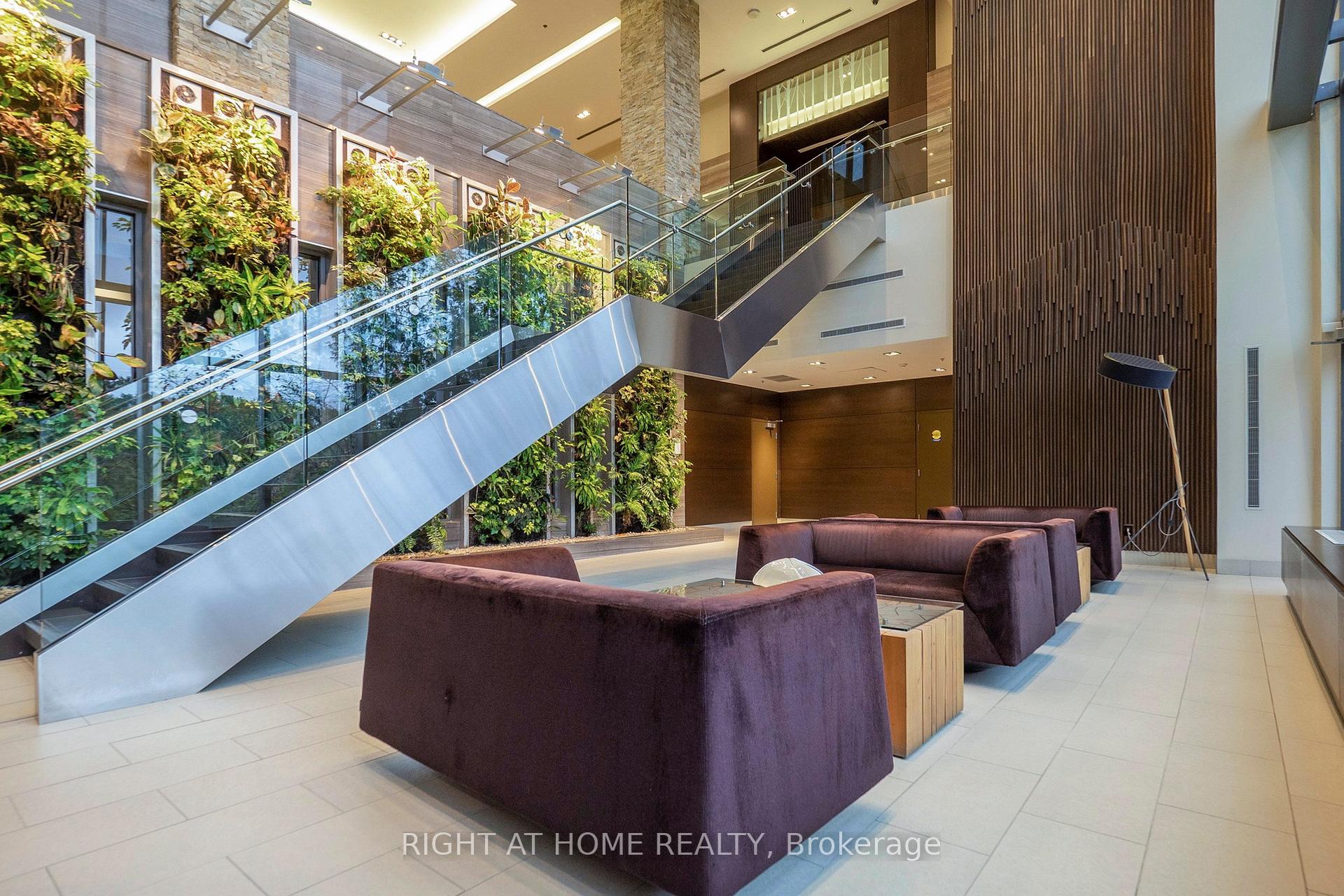 Photo 17 of Unit 813, 35 Brian Peck Crescent, Toronto, Thorncliffe Park — HOMEH