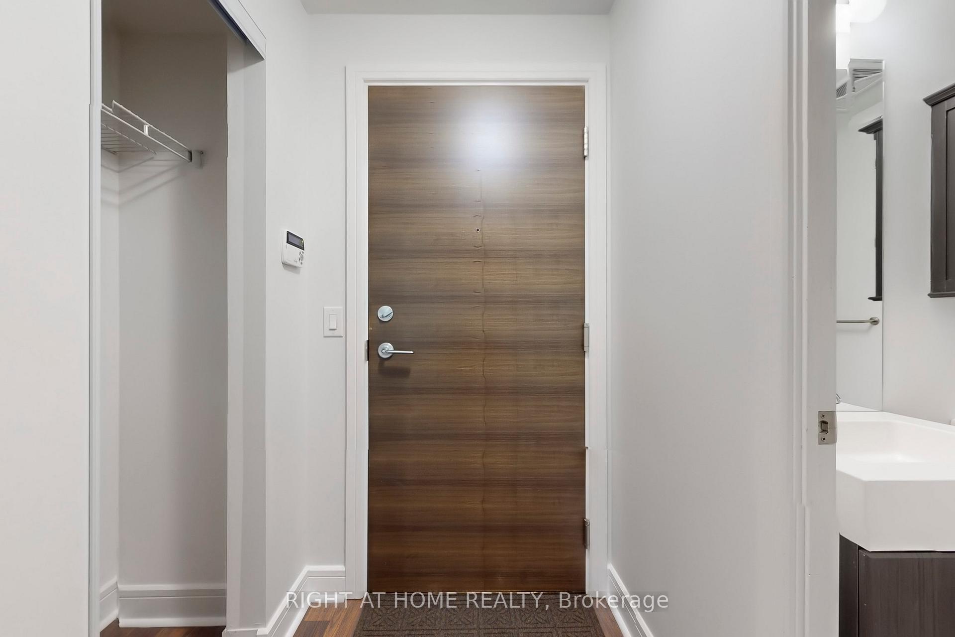 Photo 20 of Unit 813, 35 Brian Peck Crescent, Toronto, Thorncliffe Park — HOMEH
