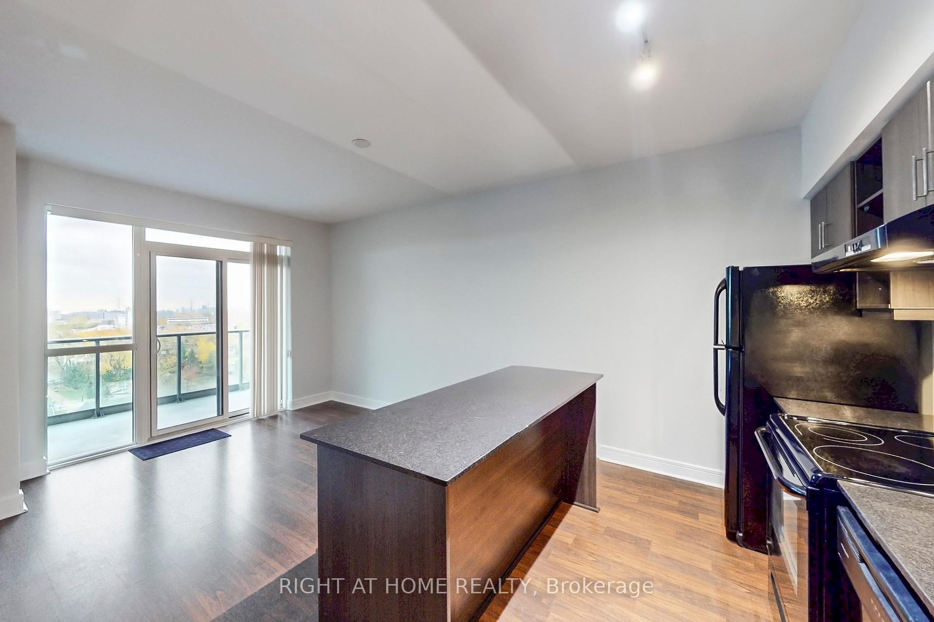 Photo 44 of Unit 813, 35 Brian Peck Crescent, Toronto, Thorncliffe Park — HOMEH