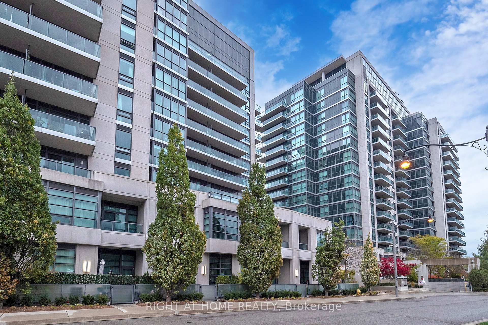 Photo 25 of Unit 813, 35 Brian Peck Crescent, Toronto, Thorncliffe Park — HOMEH