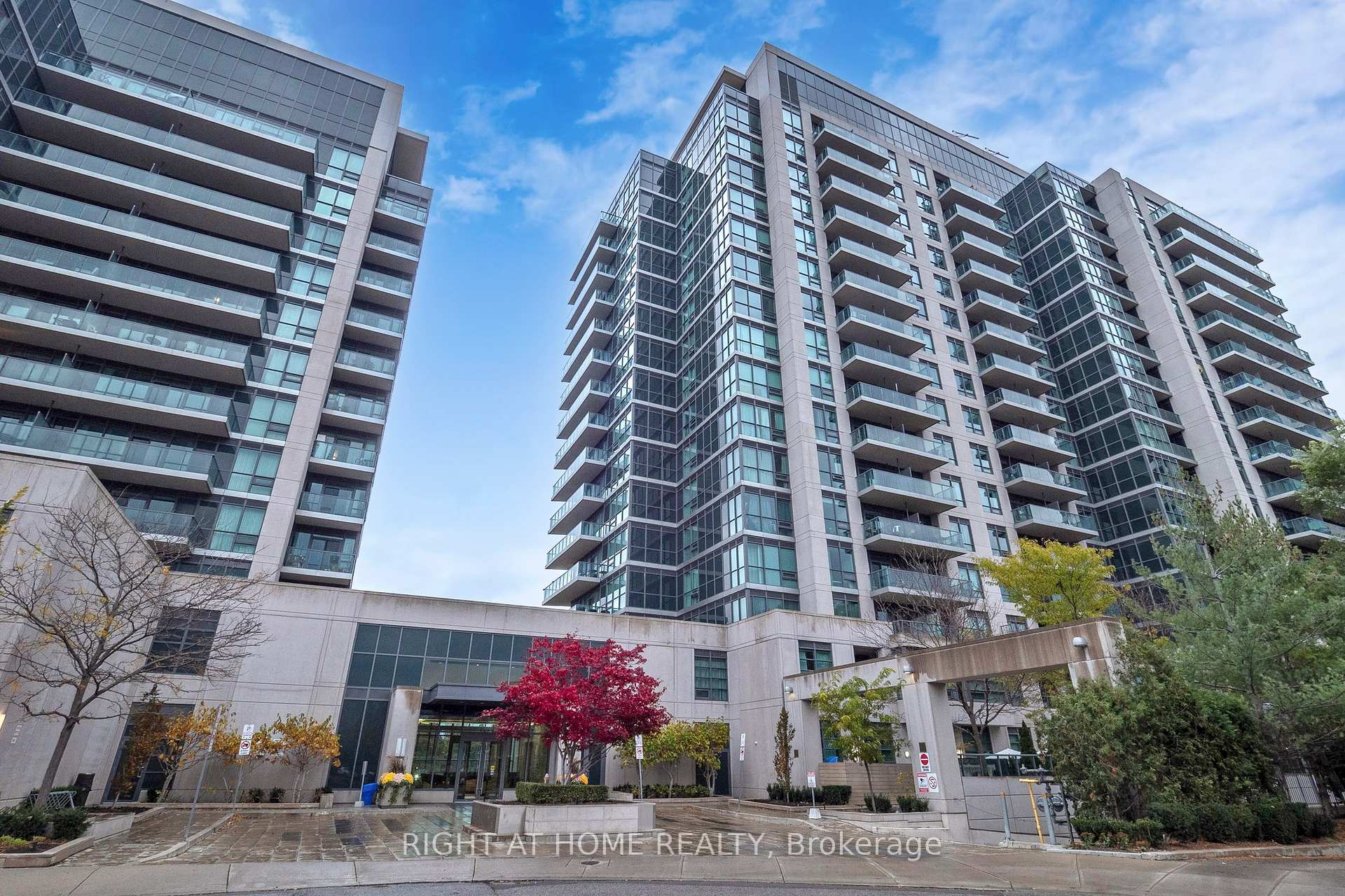 Photo 26 of Unit 813, 35 Brian Peck Crescent, Toronto, Thorncliffe Park — HOMEH