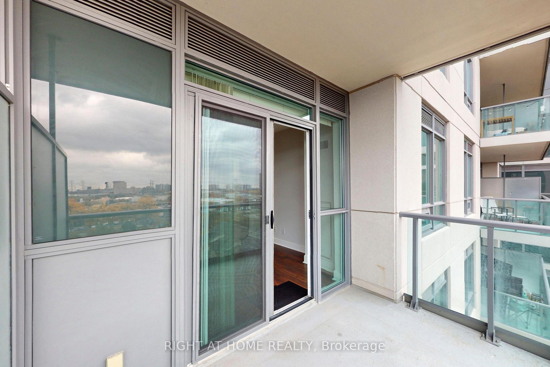Photo 86 of Unit 813, 35 Brian Peck Crescent, Toronto, Thorncliffe Park — HOMEH