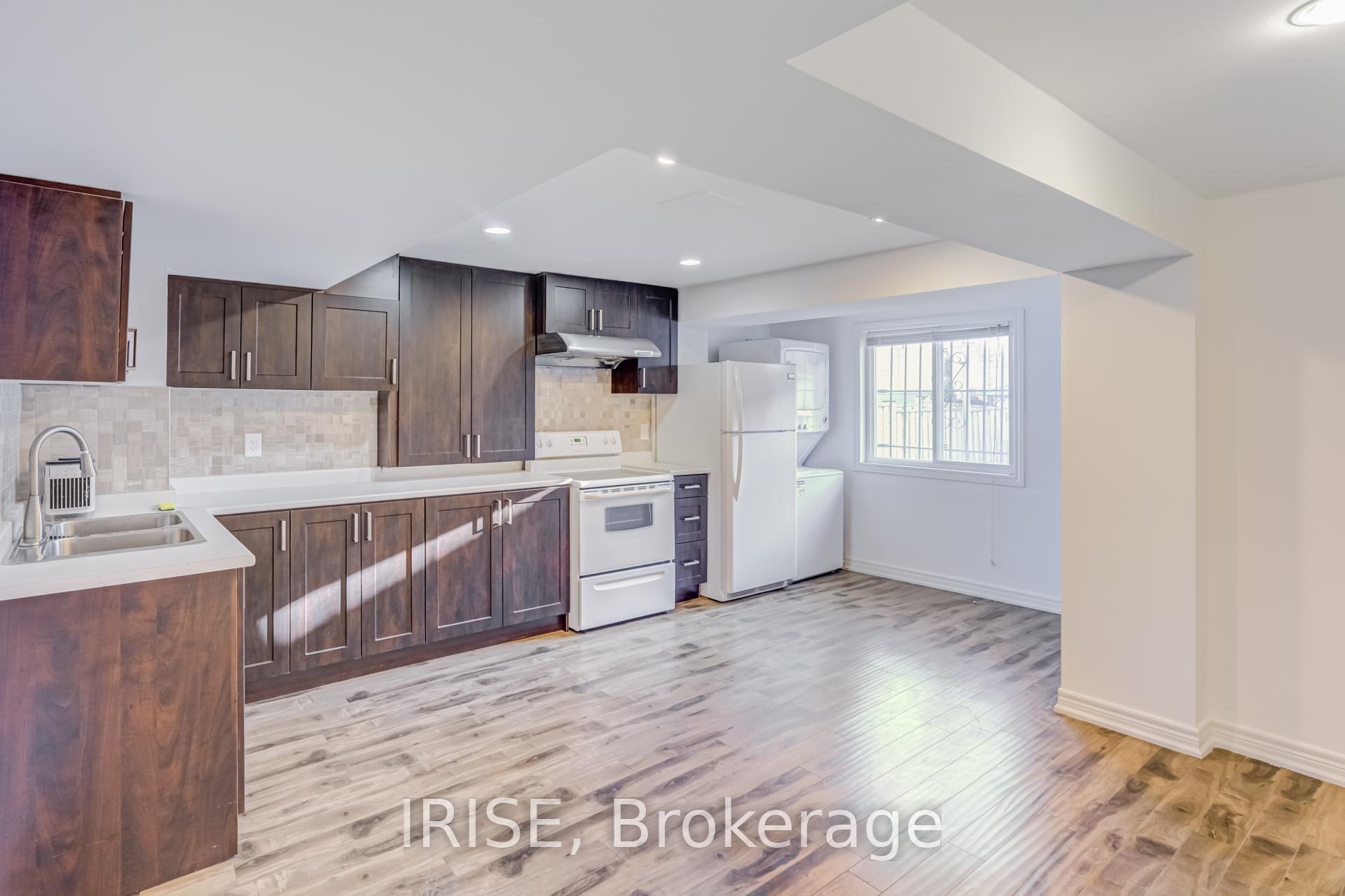 Photo 32 of 57 Styles Crescent E, Ajax, Northeast Ajax — HOMEH