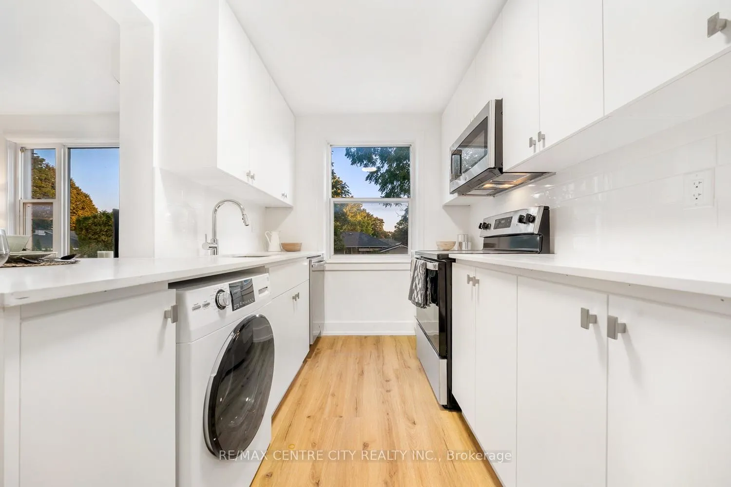 Photo 11 of Unit 2, 232 Elm Street, St. Thomas — HOMEH