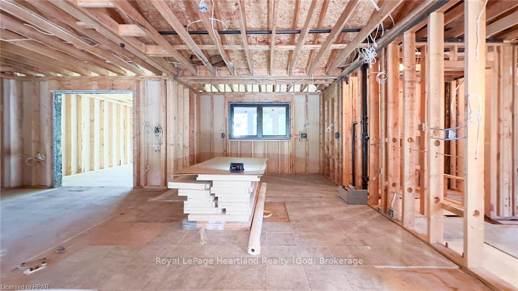 Photo 13 of 30 Leonard Drive, Goderich, Goderich (Town) — HOMEH
