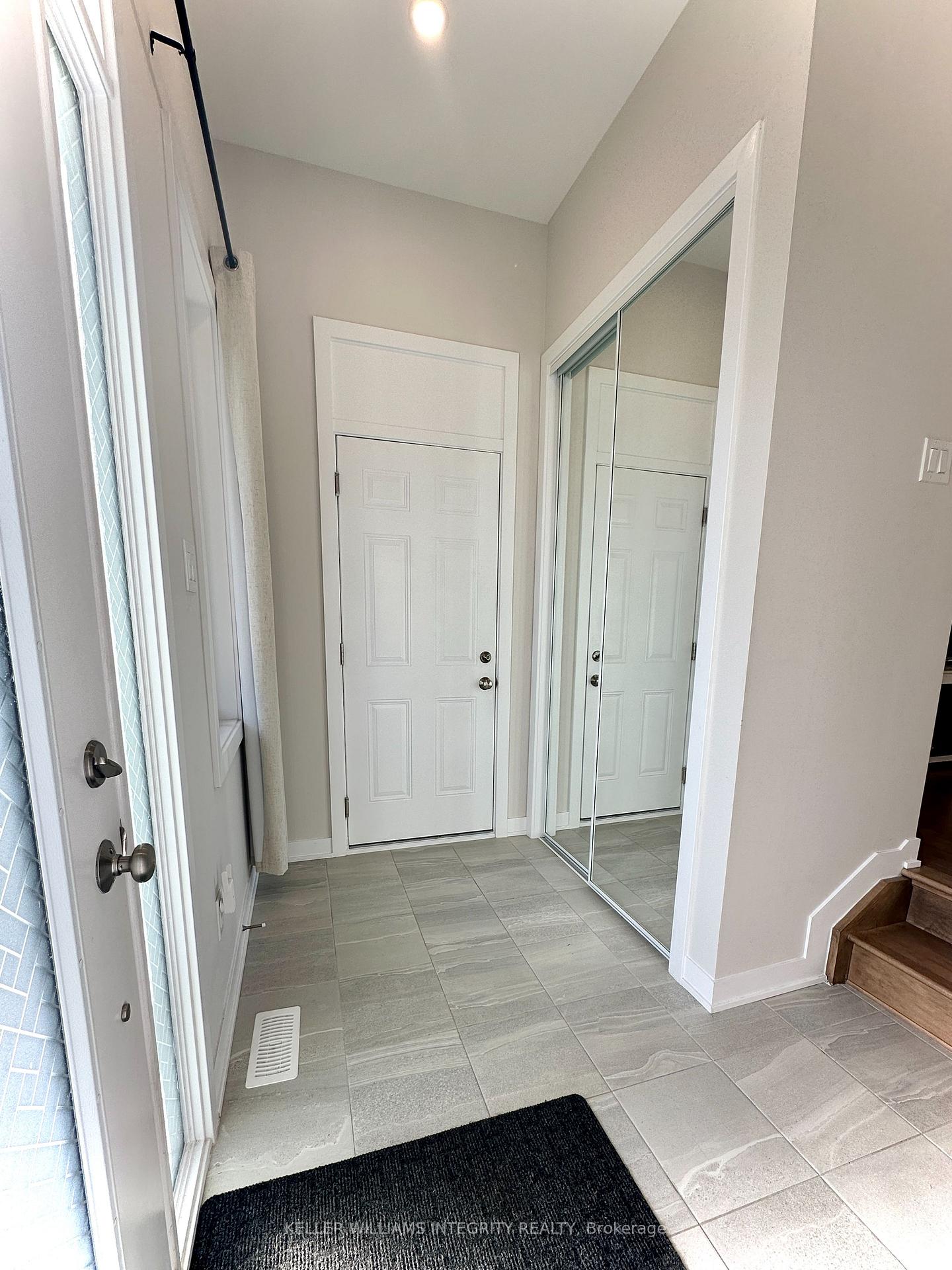 Photo 5 of 313 Canadensis Lane, Ottawa, Barrhaven - Half Moon Bay — HOMEH