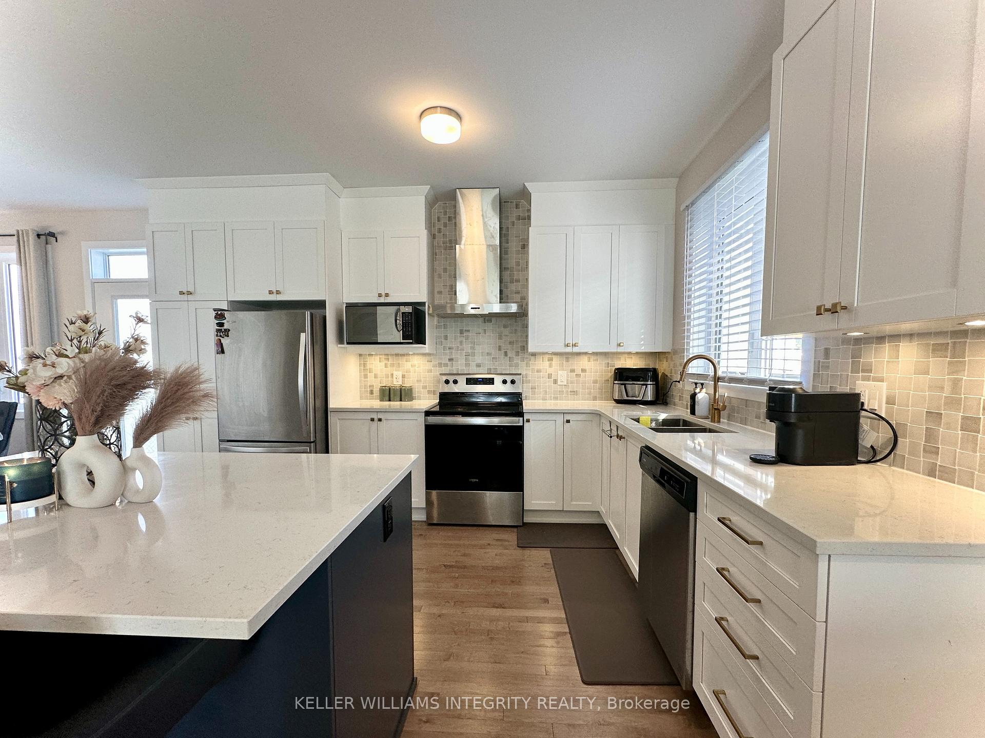 Photo 14 of 313 Canadensis Lane, Ottawa, Barrhaven - Half Moon Bay — HOMEH