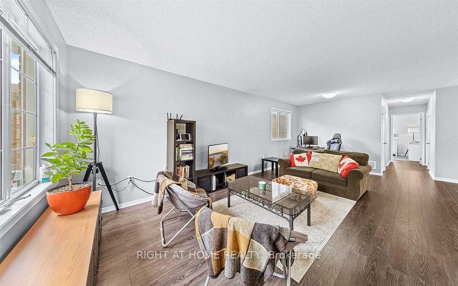 Photo 6 of 72 Sundew Drive, Barrie, Holly — HOMEH