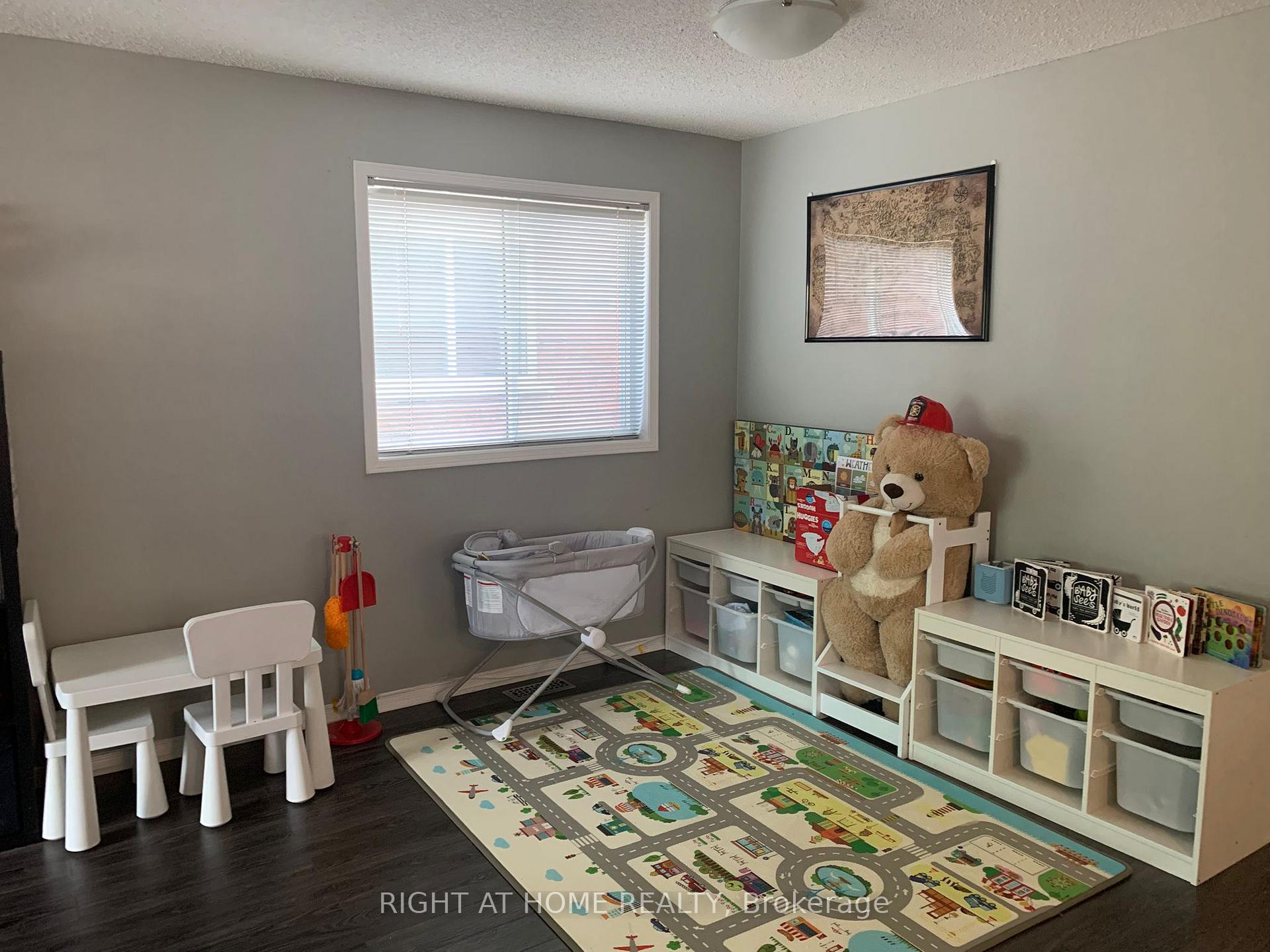 Photo 12 of 72 Sundew Drive, Barrie, Holly — HOMEH